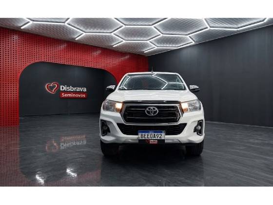 TOYOTA HILUX 2.8 SRV 4X4 CD 16V DIESEL 4P AUTOMÁTICO TOYOTA HILUX 2.8 SRV 4X4 CD 16V DIESEL 4P AUTOMÁTICO